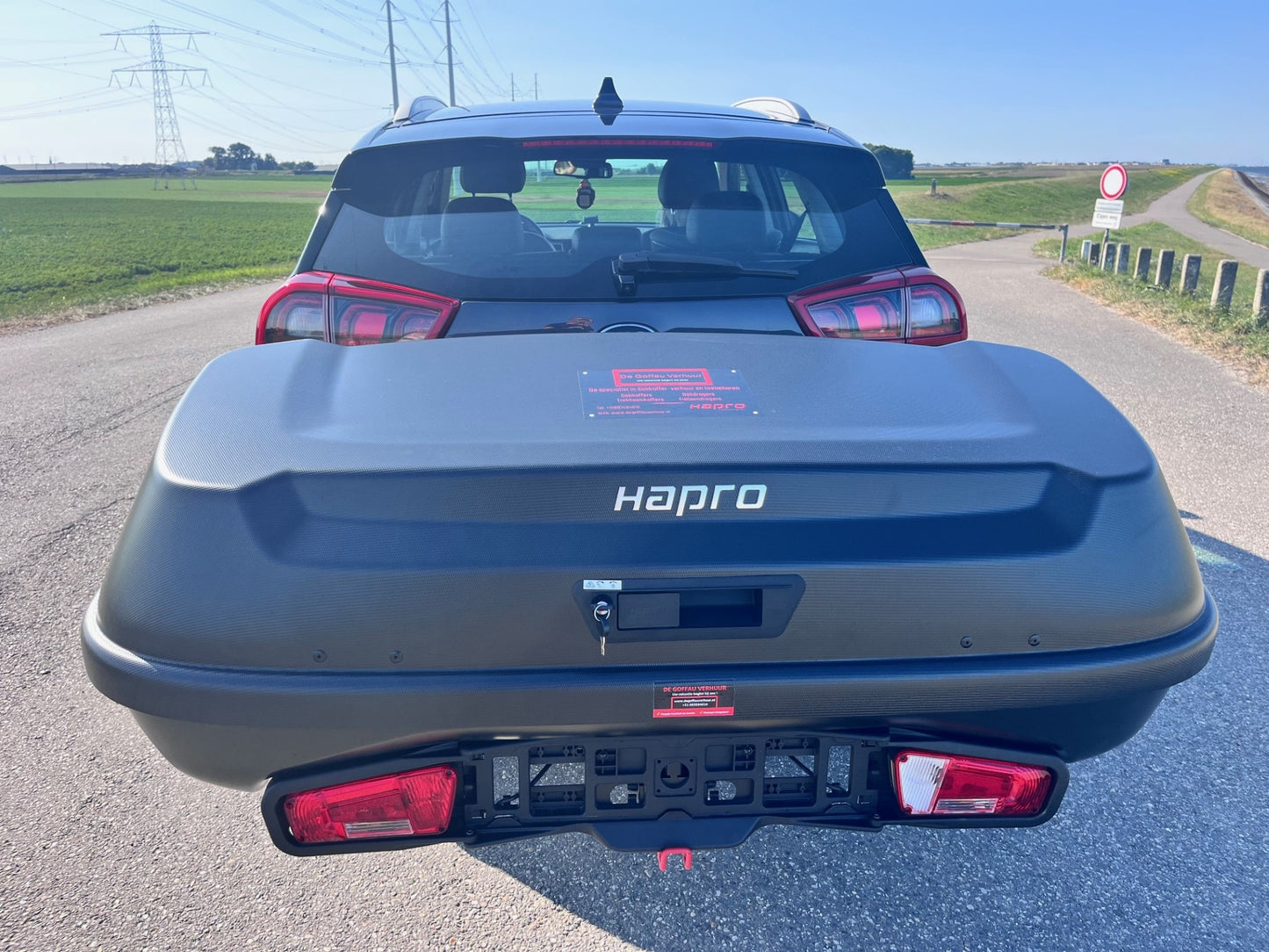 Trekhaakkoffer Boxer 420L Black